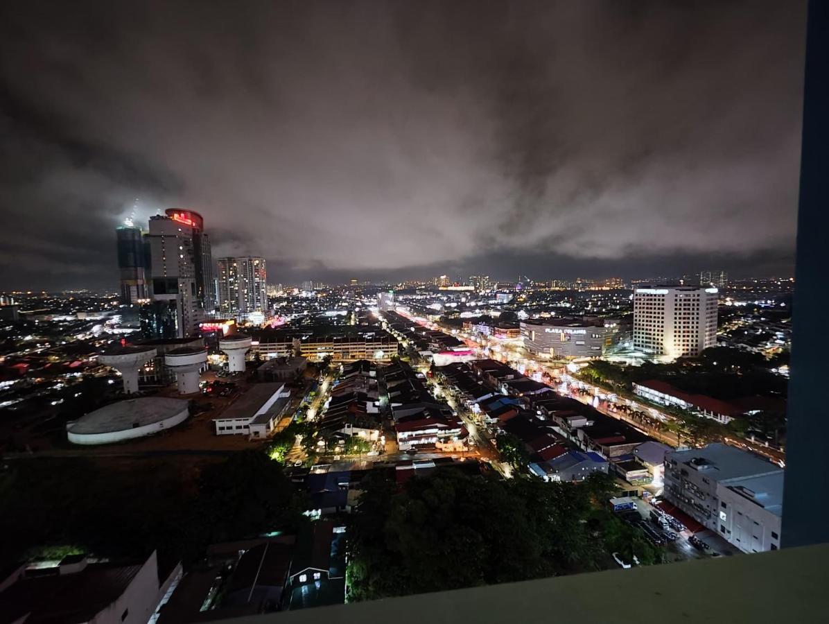 Twin Galaxy Newly Renovated And Cozy 2bedroom Free Carpark Wifi Netflix *